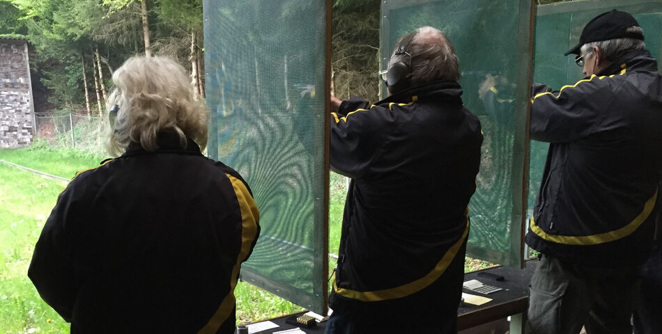 Pistolenschiessen in Gysenstein